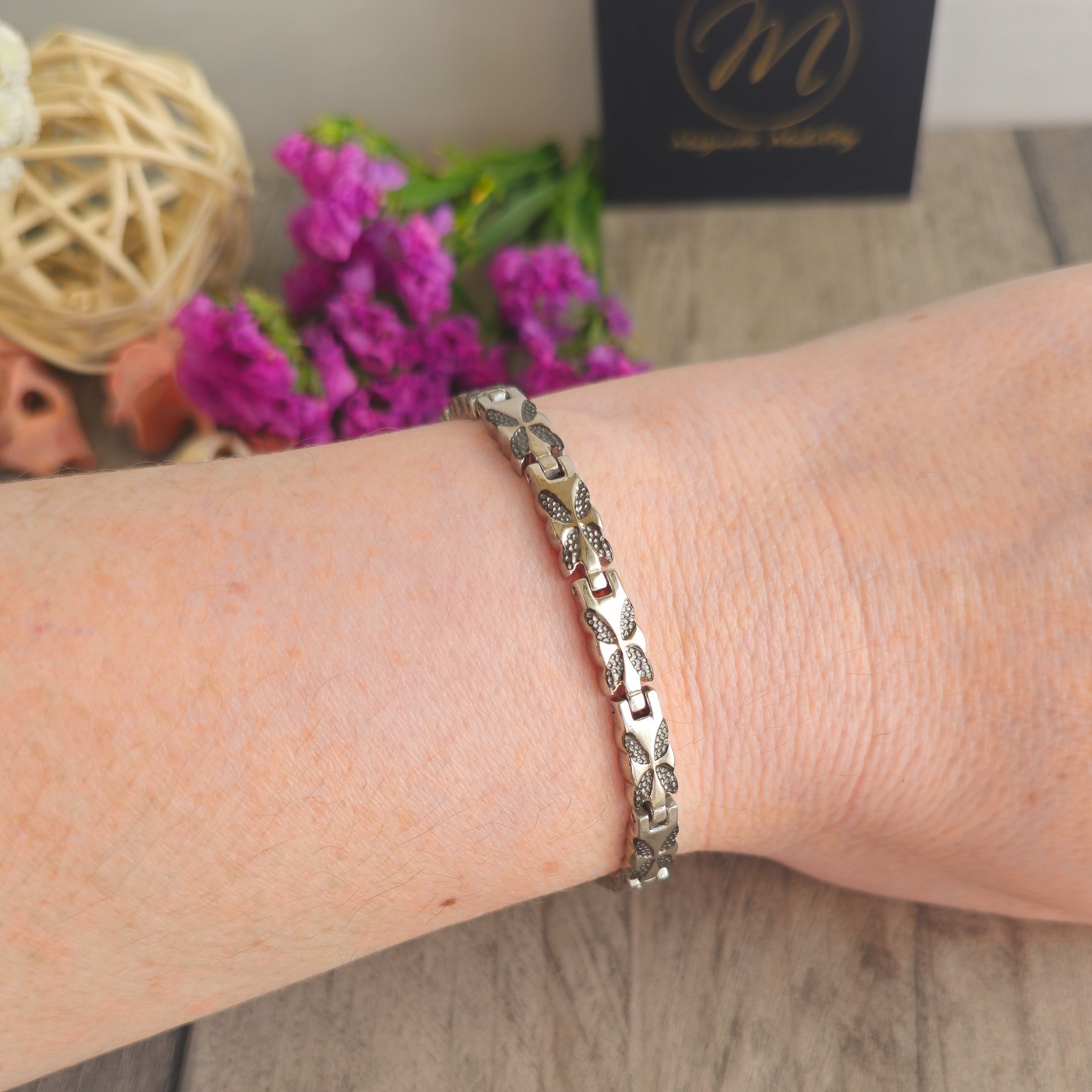 Magnetic Mobility Meadowsweet Night 4in1 Magnetic Bracelet