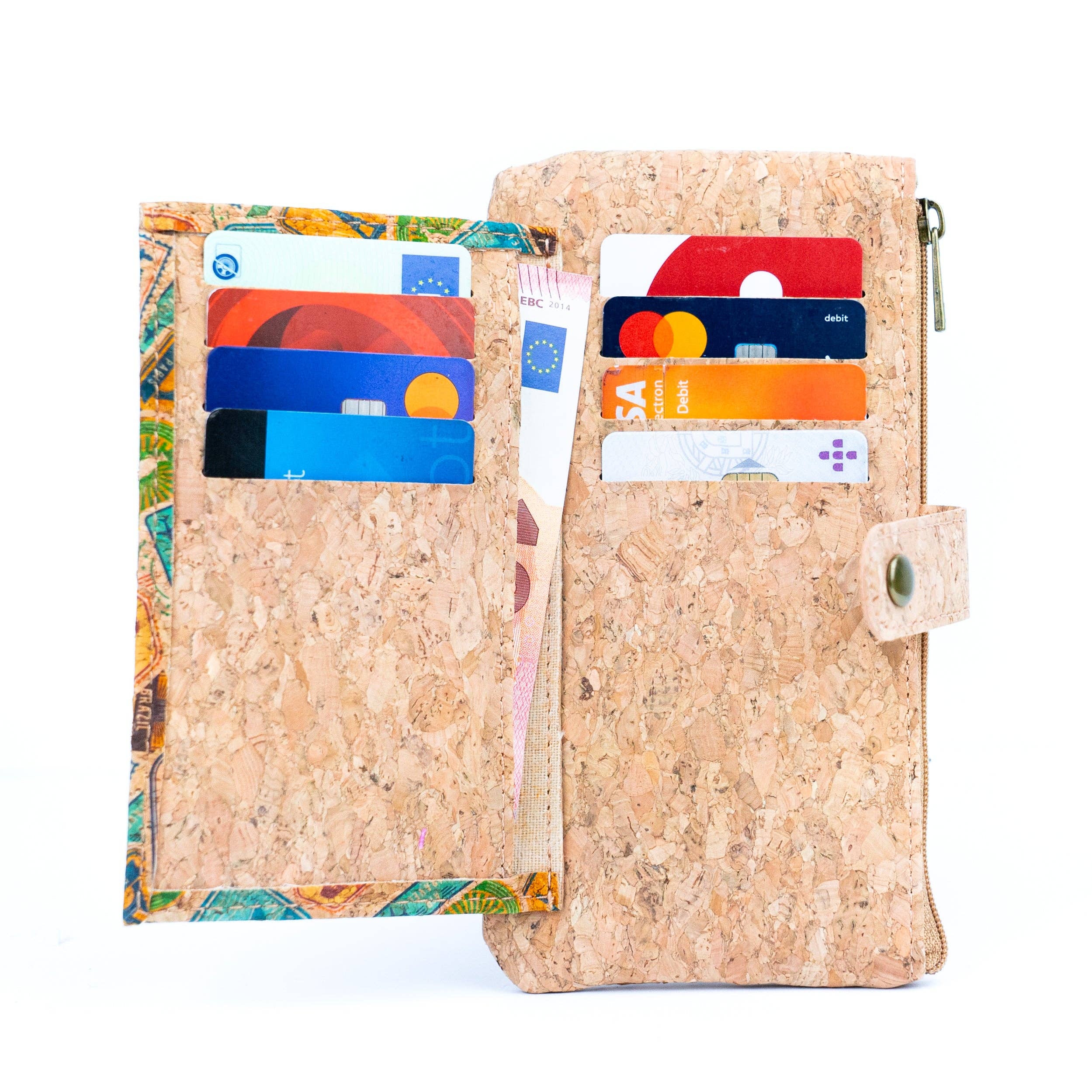 Meninas Bonitas Cork "Travel Impressions" Slim Wallet 17x9cm – interior – open view showing eight card slots, credit cards, and cash compartments.